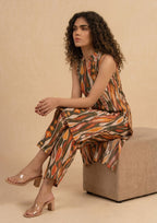 Side view of Linear Illusion printed lawn co-ord set showing the relaxed straight fit, vertical abstract print, side slits, and matching trouser.