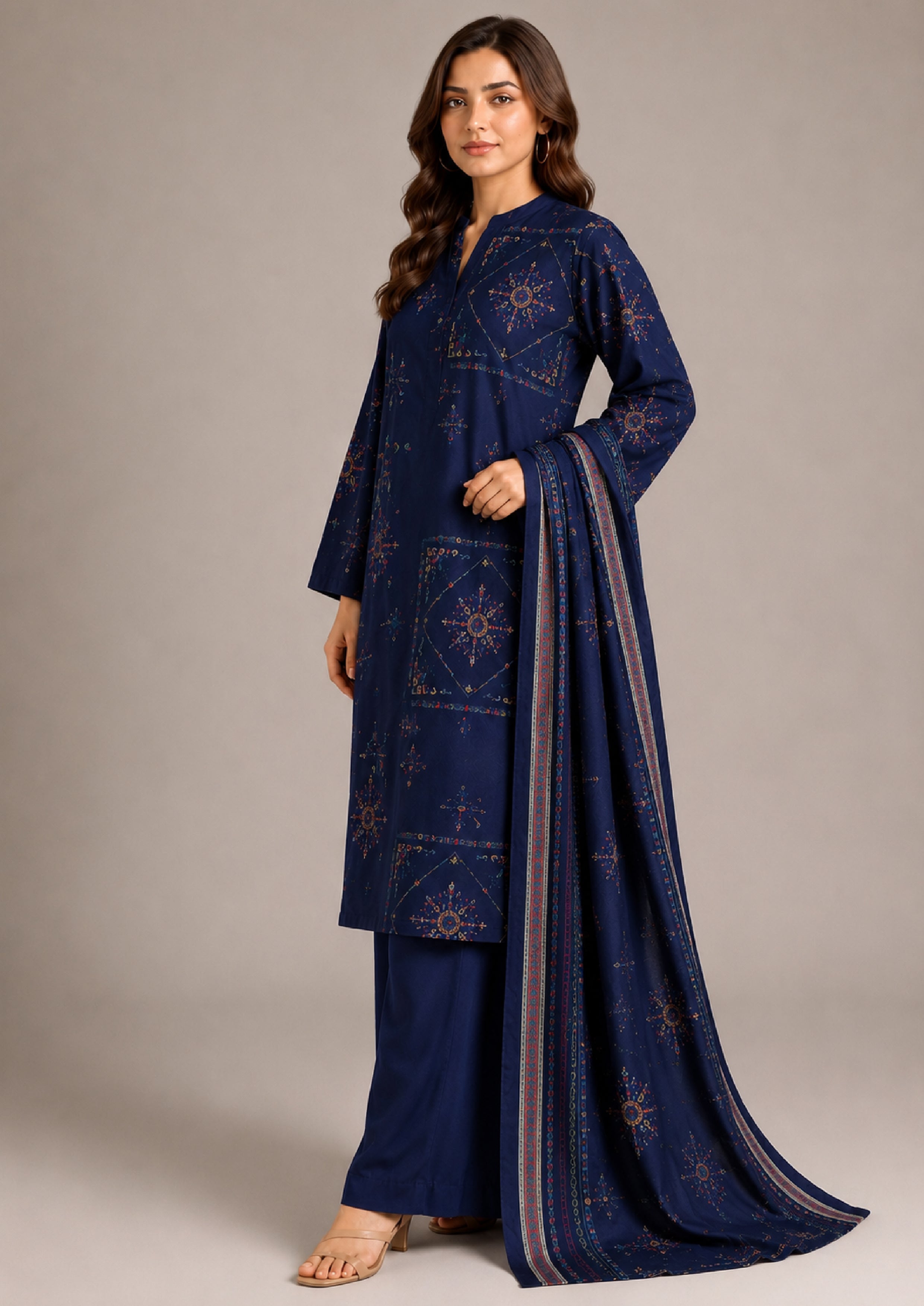 Full look of deep navy blue printed lawn 3-piece suit with bordered dupatta, geometric floral motifs and matching navy trousers from Mirasl Fasl-e-Rang collection.