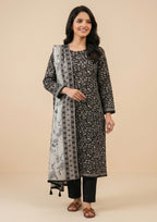 Monochrome Vine Noir 3 piece stitched lawn suit by Mirasl with black floral printed shirt, trouser and grey dupatta front view