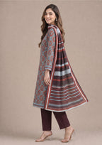 Rustic Garden 3 Piece Stitched Lawn Suit from the fasl-e-rang collection by Mirasl.