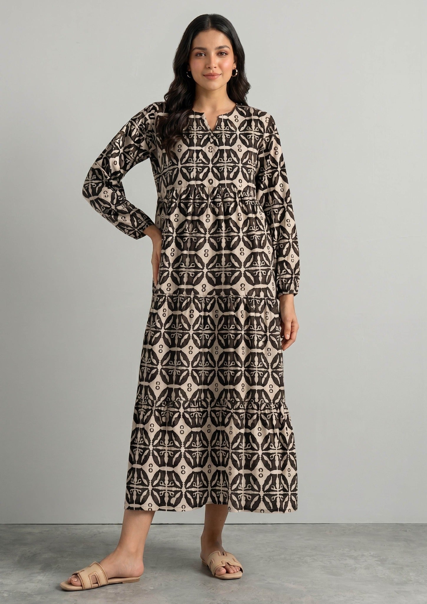 Sable Symphony printed lawn coord set front view with tiered flare and slit neckline