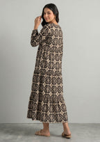 Sable Symphony printed lawn coord set side view with relaxed flared fit and geometric print